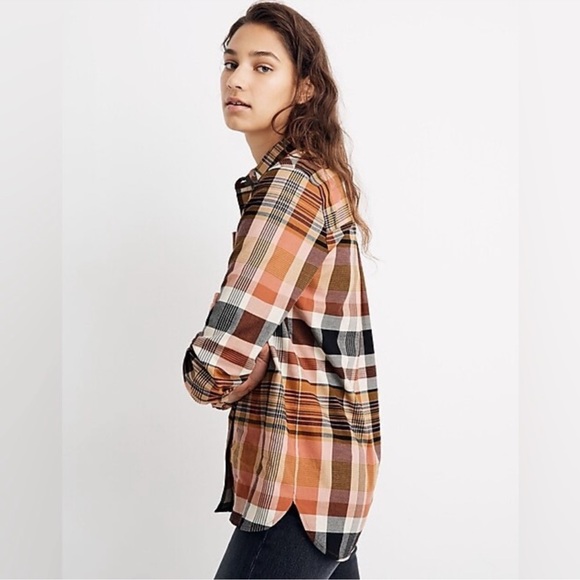 Madewell Classic Ex-Boyfriend Shirt in Seconda Plaid - Picture 2 of 15
